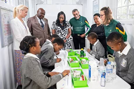 Education in SA | 100 Science labs for underprivileged schools