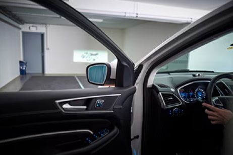 Ford Oval Uncover demonstrates high-resolution headlights