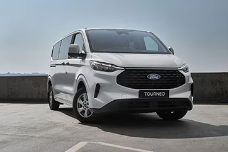 Ford Tourneo Custom (2024) Launch Drive