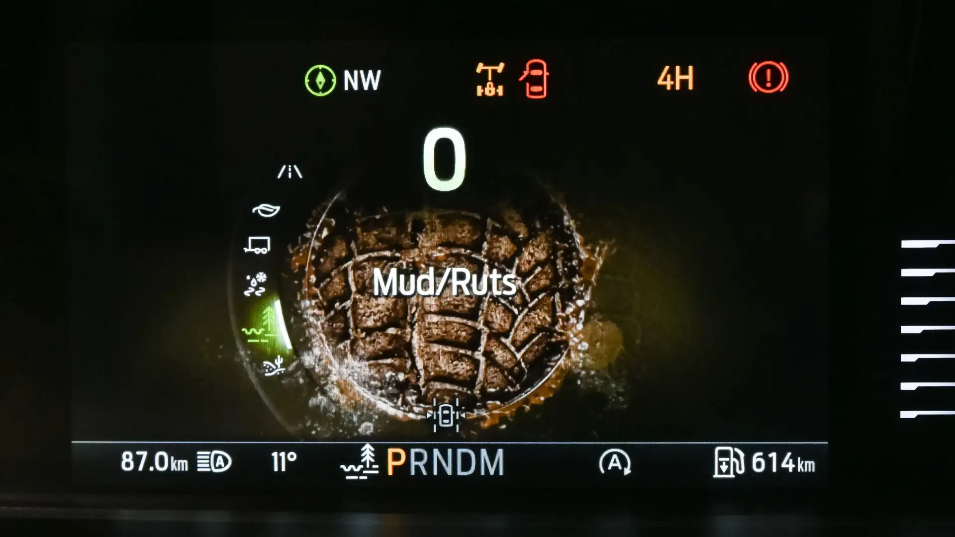 Ford Ranger drive mode display showing mud ruts mode.