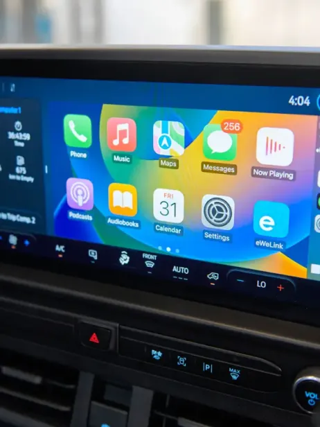 Tech connectivity in Transit Custom