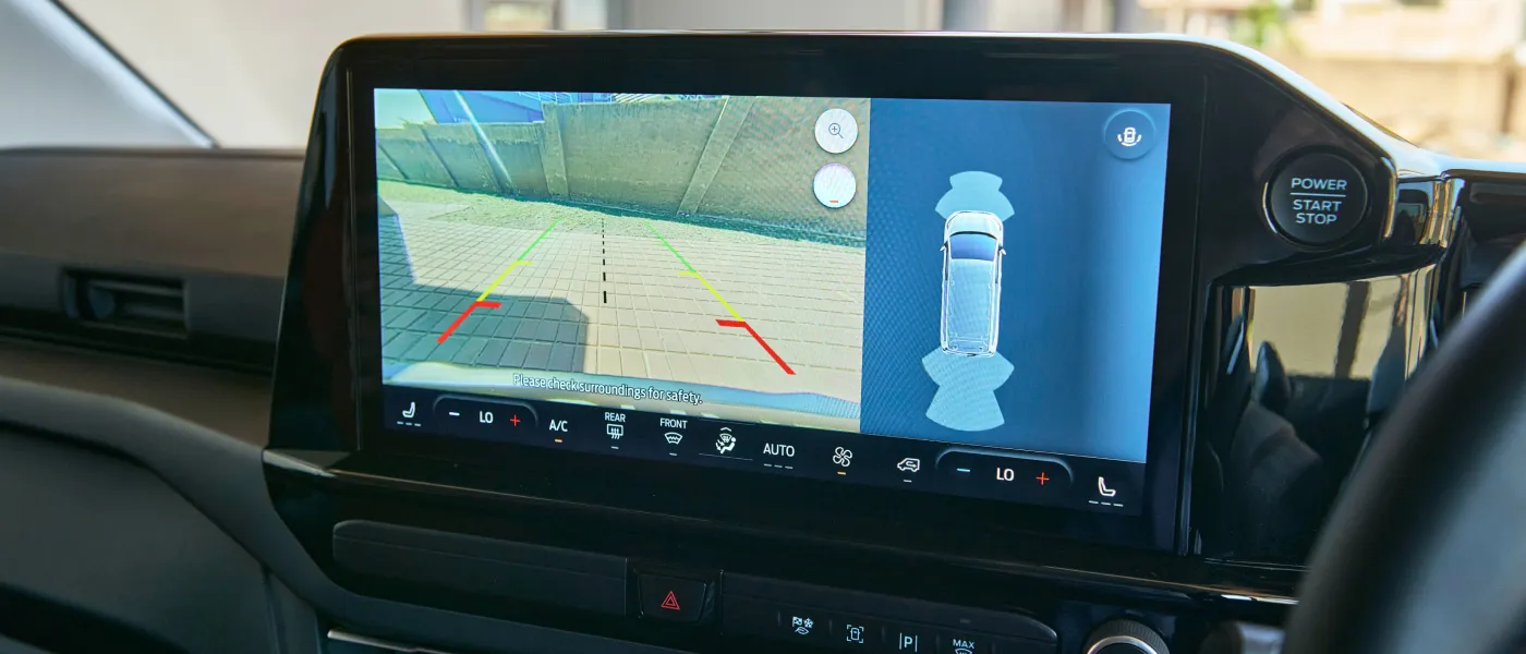 Reverse parking aid in Transit