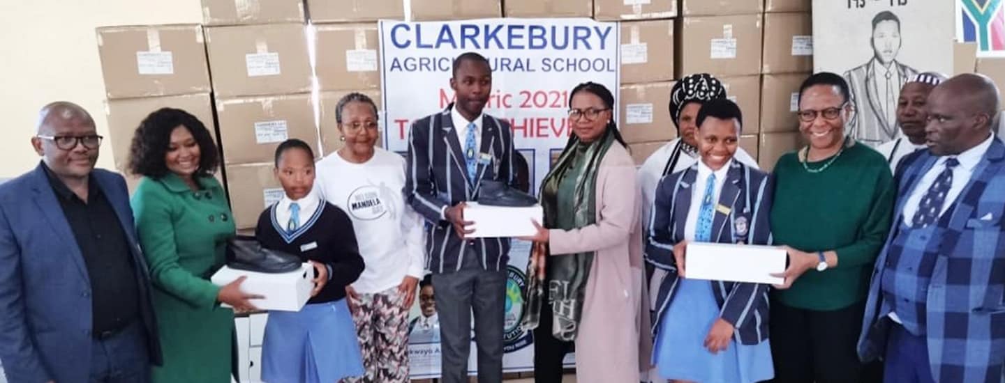 Madiba’s Commitment to Education Celebrated as 1 150 Learners Receive School Shoes and Bags from Ford